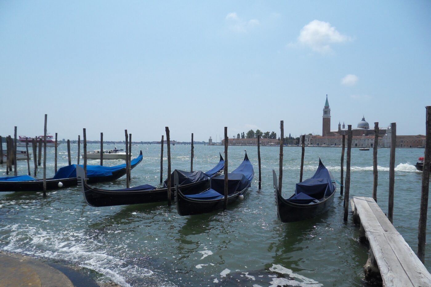 Bild: Gondeln in Venedig, Italien