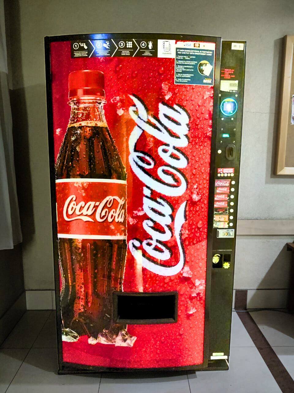 Coca Cola Getränke Automat im Hotel Kerpely