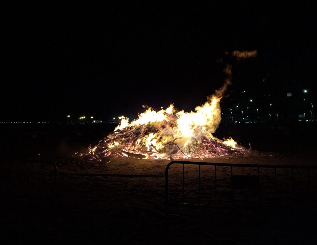 Feuer bei der Noche de San Juan