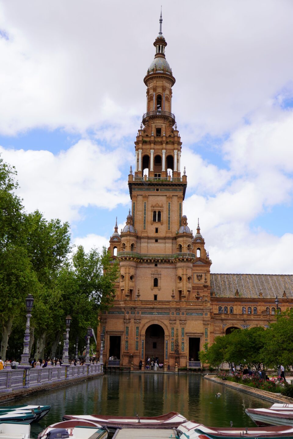 The Open Circle: Why Nobody is a Stranger in Spain 12 DSC0764 Image