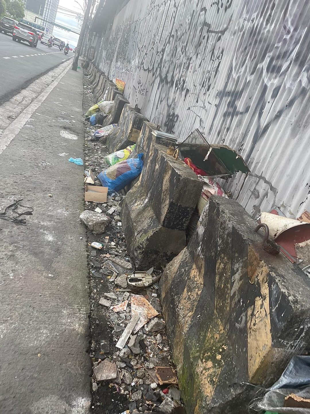 What happens outside the gates 9 WhatsApp Image 2025 12 19 at 14.53.34 Sidewalk in Manila